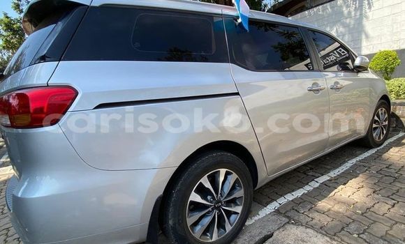 Sayi Na hannu Kia Carnival Autre Mota in Kigali a Rwanda Sayi Na hannu Kia Carnival Autre Mota in Kigali a Rwanda