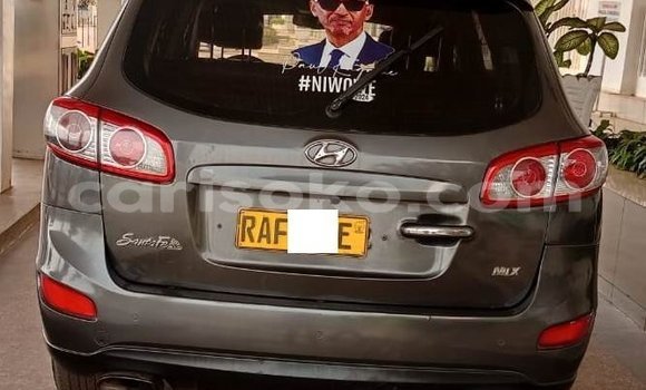 Sayi Na hannu Hyundai Santa Fe Noir Mota in Kigali a Rwanda Sayi Na hannu Hyundai Santa Fe Noir Mota in Kigali a Rwanda