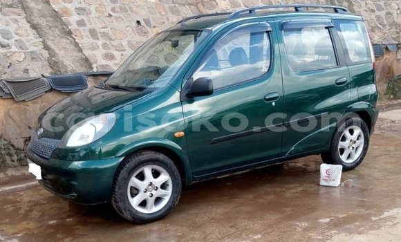 Sayi Na hannu Toyota Yaris Verso Vert Mota in Kigali a Rwanda Sayi Na hannu Toyota Yaris Verso Vert Mota in Kigali a Rwanda