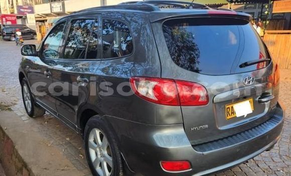 Sayi Na hannu Hyundai Santa Fe Gris Mota in Kigali a Rwanda Sayi Na hannu Hyundai Santa Fe Gris Mota in Kigali a Rwanda