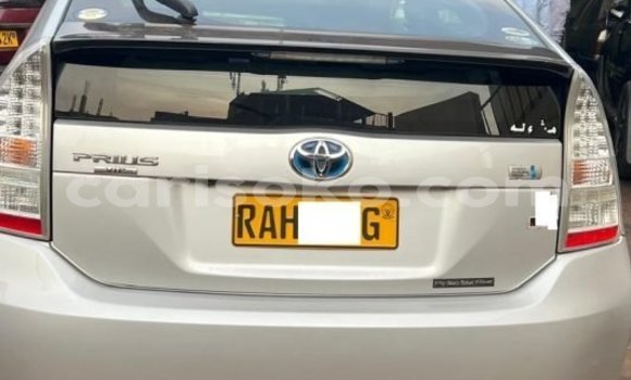 Sayi Na hannu Toyota Prius Gris Mota in Kigali a Rwanda Sayi Na hannu Toyota Prius Gris Mota in Kigali a Rwanda
