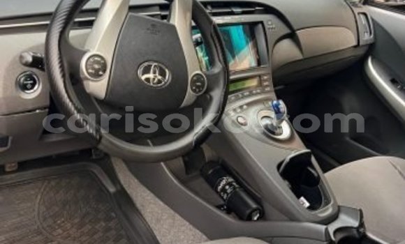 Sayi Na hannu Toyota Prius Gris Mota in Kigali a Rwanda Sayi Na hannu Toyota Prius Gris Mota in Kigali a Rwanda