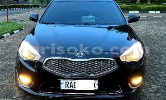 Acheter Occasion Voiture Toyota Camry Noir à Kigali, Rwanda Acheter Occasion Voiture Toyota Camry Noir à Kigali, Rwanda