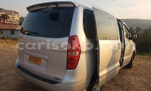 Sayi Na hannu Hyundai Santa Fe Autre Mota in Gikongoro a Gikongoro Sayi Na hannu Hyundai Santa Fe Autre Mota in Gikongoro a Gikongoro