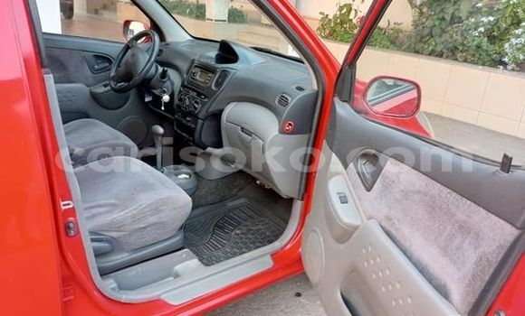 Sayi Na hannu Toyota Yaris Autre Mota in Byumba a Byumba Sayi Na hannu Toyota Yaris Autre Mota in Byumba a Byumba