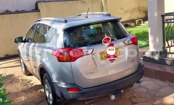 Sayi Na hannu Toyota RAV4 Gris Mota in Kigali a Rwanda Sayi Na hannu Toyota RAV4 Gris Mota in Kigali a Rwanda