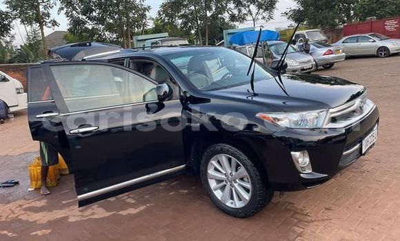 Sayi Na hannu Toyota Highlander Noir Mota in Kigali a Rwanda Sayi Na hannu Toyota Highlander Noir Mota in Kigali a Rwanda