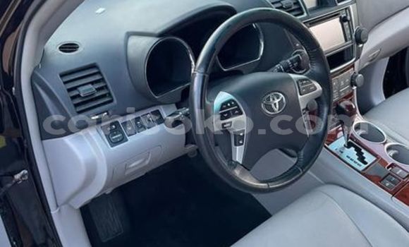 Sayi Na hannu Toyota Highlander Noir Mota in Kigali a Rwanda Sayi Na hannu Toyota Highlander Noir Mota in Kigali a Rwanda