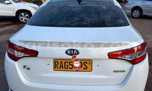 Sayi Na hannu Kia K5 Blanc Mota in Kigali a Rwanda Sayi Na hannu Kia K5 Blanc Mota in Kigali a Rwanda