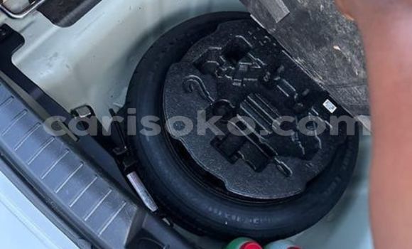 Sayi Na hannu Kia K5 Blanc Mota in Kigali a Rwanda Sayi Na hannu Kia K5 Blanc Mota in Kigali a Rwanda