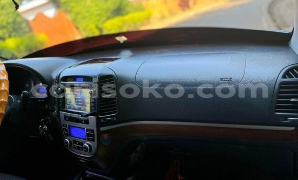 Buy Used Hyundai Santa Fe Black Car in Kigali in Rwanda Buy Used Hyundai Santa Fe Black Car in Kigali in Rwanda