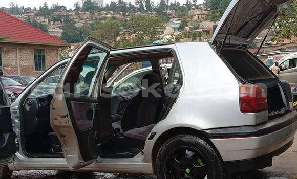 Sayi Na hannu Volkswagen Golf Autre Mota in Kigali a Rwanda Sayi Na hannu Volkswagen Golf Autre Mota in Kigali a Rwanda