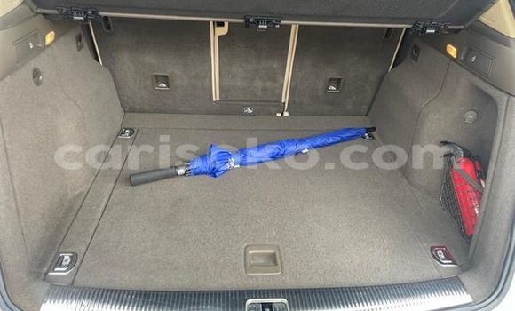 اشتري مستعمل Audi Q5 Beige سيارة في Kigali في Rwanda اشتري مستعمل Audi Q5 Beige سيارة في Kigali في Rwanda