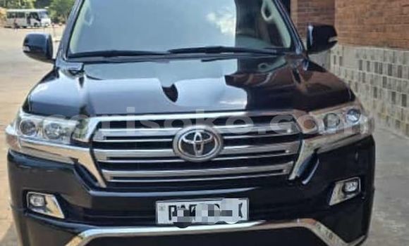 اشتري مستعمل Toyota Land Cruiser Noir سيارة في Kigali في Rwanda اشتري مستعمل Toyota Land Cruiser Noir سيارة في Kigali في Rwanda
