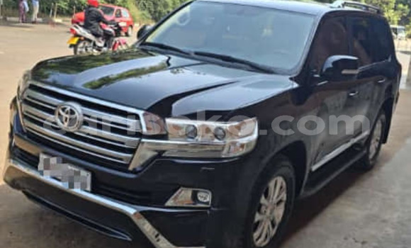 اشتري مستعمل Toyota Land Cruiser Noir سيارة في Kigali في Rwanda اشتري مستعمل Toyota Land Cruiser Noir سيارة في Kigali في Rwanda