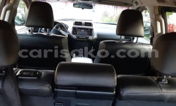 Acheter Occasion Voiture Toyota Land Cruiser Noir à Kigali, Rwanda Acheter Occasion Voiture Toyota Land Cruiser Noir à Kigali, Rwanda