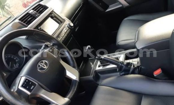 Acheter Occasion Voiture Toyota Land Cruiser Noir à Kigali, Rwanda Acheter Occasion Voiture Toyota Land Cruiser Noir à Kigali, Rwanda