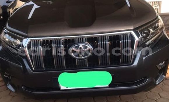 اشتري مستعمل Toyota Land Cruiser Marron سيارة في Kigali في Rwanda اشتري مستعمل Toyota Land Cruiser Marron سيارة في Kigali في Rwanda