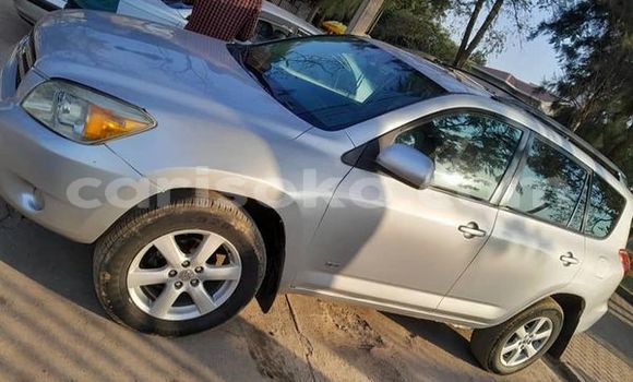 Acheter Occasion Voiture Toyota RAV4 Autre à Kigali, Rwanda Acheter Occasion Voiture Toyota RAV4 Autre à Kigali, Rwanda