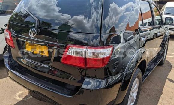 اشتري مستعمل Toyota Fortuner Noir سيارة في Kigali في Rwanda اشتري مستعمل Toyota Fortuner Noir سيارة في Kigali في Rwanda