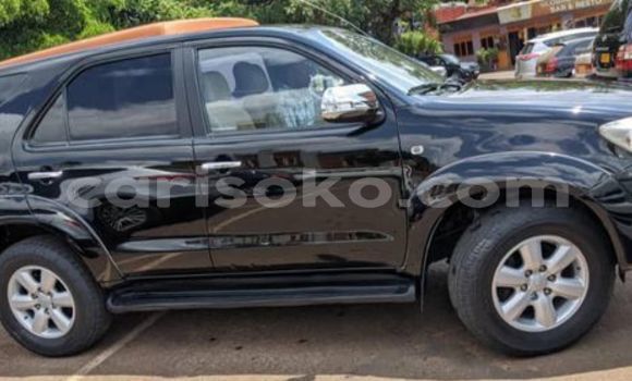 اشتري مستعمل Toyota Fortuner Noir سيارة في Kigali في Rwanda اشتري مستعمل Toyota Fortuner Noir سيارة في Kigali في Rwanda
