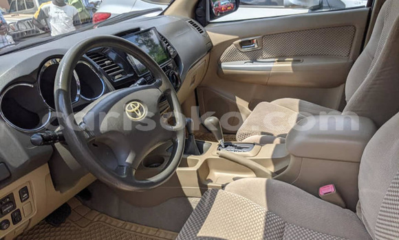 اشتري مستعمل Toyota Fortuner Noir سيارة في Kigali في Rwanda اشتري مستعمل Toyota Fortuner Noir سيارة في Kigali في Rwanda