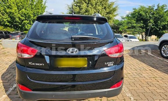 Acheter Occasion Voiture Hyundai Tucson Noir à Kigali, Rwanda Acheter Occasion Voiture Hyundai Tucson Noir à Kigali, Rwanda