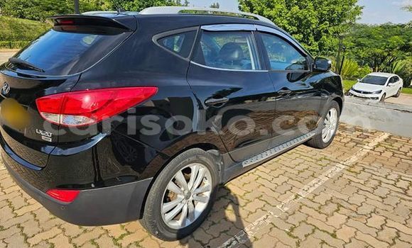 Acheter Occasion Voiture Hyundai Tucson Noir à Kigali, Rwanda Acheter Occasion Voiture Hyundai Tucson Noir à Kigali, Rwanda