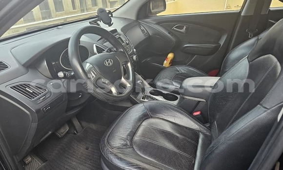 Acheter Occasion Voiture Hyundai Tucson Noir à Kigali, Rwanda Acheter Occasion Voiture Hyundai Tucson Noir à Kigali, Rwanda