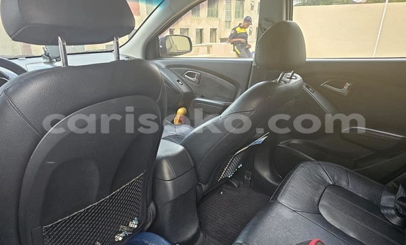 Acheter Occasion Voiture Hyundai Tucson Noir à Kigali, Rwanda Acheter Occasion Voiture Hyundai Tucson Noir à Kigali, Rwanda