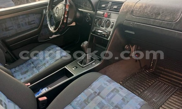 اشتري مستعمل Mercedes-Benz C–Class Noir سيارة في Kigali في Rwanda اشتري مستعمل Mercedes-Benz C–Class Noir سيارة في Kigali في Rwanda