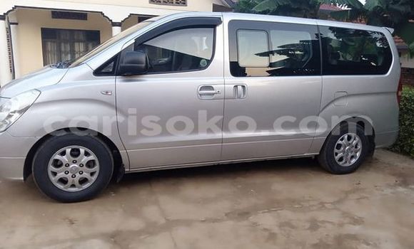 اشتري مستعمل Hyundai Grand Starex Autre سيارة في Kigali في Rwanda اشتري مستعمل Hyundai Grand Starex Autre سيارة في Kigali في Rwanda