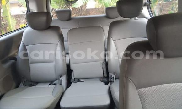 اشتري مستعمل Hyundai Grand Starex Autre سيارة في Kigali في Rwanda اشتري مستعمل Hyundai Grand Starex Autre سيارة في Kigali في Rwanda