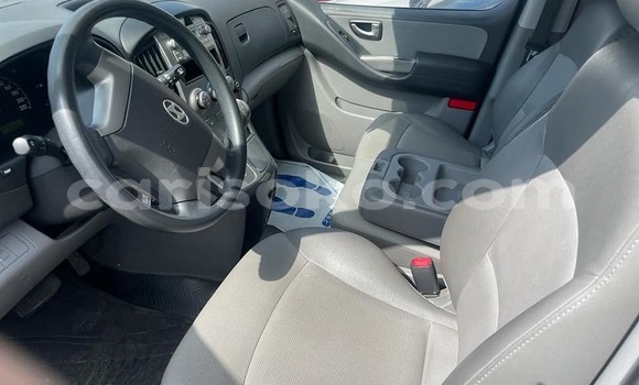 اشتري مستعمل Hyundai Grand Starex Autre سيارة في Kigali في Rwanda اشتري مستعمل Hyundai Grand Starex Autre سيارة في Kigali في Rwanda