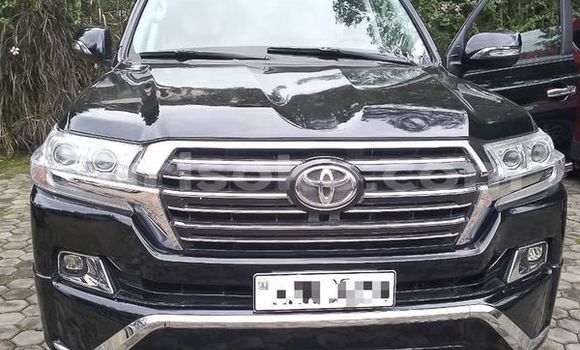 Buy Used Toyota Land Cruiser Black Car in Kigali in Rwanda Buy Used Toyota Land Cruiser Black Car in Kigali in Rwanda
