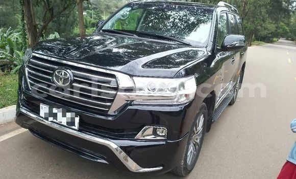 Buy Used Toyota Land Cruiser Black Car in Kigali in Rwanda Buy Used Toyota Land Cruiser Black Car in Kigali in Rwanda
