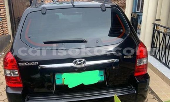 Acheter Occasion Voiture Hyundai Tucson Noir à Kigali, Rwanda Acheter Occasion Voiture Hyundai Tucson Noir à Kigali, Rwanda