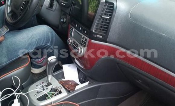 Acheter Occasion Voiture Hyundai Santa Fe Rouge à Kigali, Rwanda Acheter Occasion Voiture Hyundai Santa Fe Rouge à Kigali, Rwanda