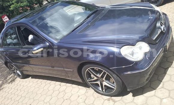 اشتري مستعمل Mercedes-Benz KOMPRESSOR Noir سيارة في Kigali في Rwanda اشتري مستعمل Mercedes-Benz KOMPRESSOR Noir سيارة في Kigali في Rwanda