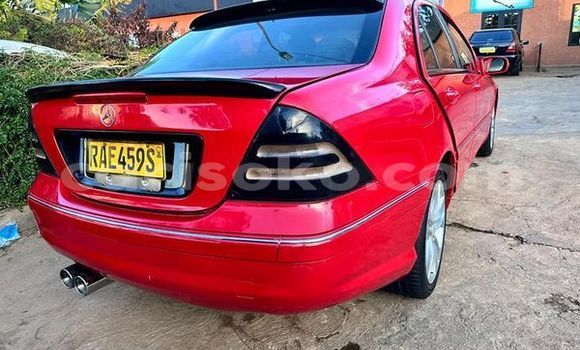 اشتري مستعمل Mercedes-Benz KOMPRESSOR Rouge سيارة في Kigali في Rwanda اشتري مستعمل Mercedes-Benz KOMPRESSOR Rouge سيارة في Kigali في Rwanda