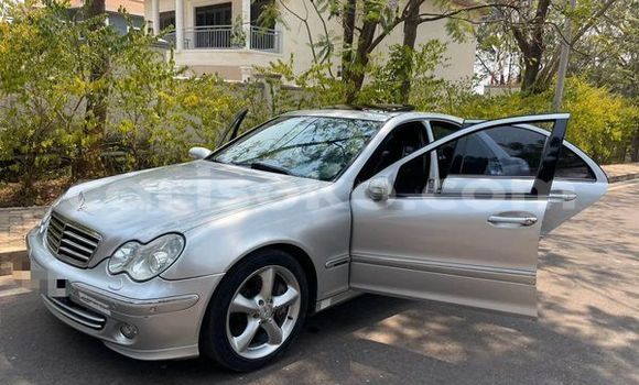 Buy Used Mercedes-Benz C–Class Other Car in Kigali in Rwanda Buy Used Mercedes-Benz C–Class Other Car in Kigali in Rwanda