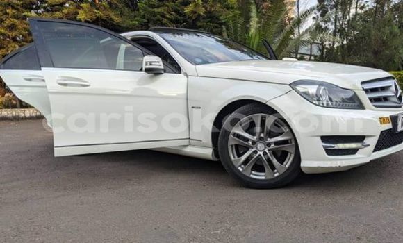 Buy Used Mercedes-Benz C–Class White Car in Kigali in Rwanda Buy Used Mercedes-Benz C–Class White Car in Kigali in Rwanda