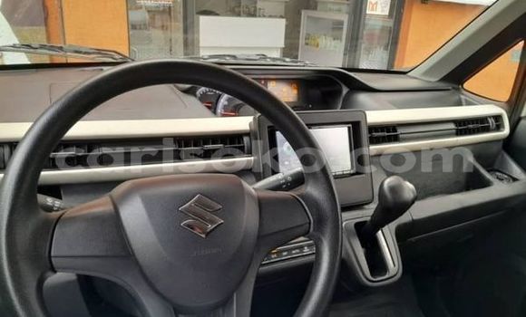 Acheter Occasion Voiture Suzuki Wagon Blanc à Kigali, Rwanda Acheter Occasion Voiture Suzuki Wagon Blanc à Kigali, Rwanda