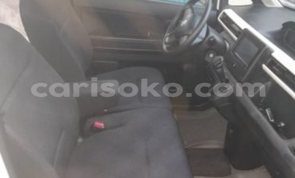 Acheter Occasion Voiture Suzuki Wagon Blanc à Kigali, Rwanda Acheter Occasion Voiture Suzuki Wagon Blanc à Kigali, Rwanda