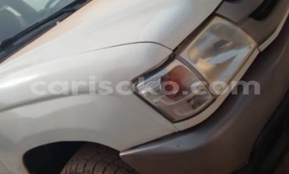 Acheter Occasion Voiture Toyota Hilux Blanc à Kigali, Rwanda Acheter Occasion Voiture Toyota Hilux Blanc à Kigali, Rwanda