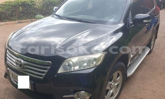 Acheter Occasion Voiture Toyota RAV4 Noir à Kigali, Rwanda Acheter Occasion Voiture Toyota RAV4 Noir à Kigali, Rwanda