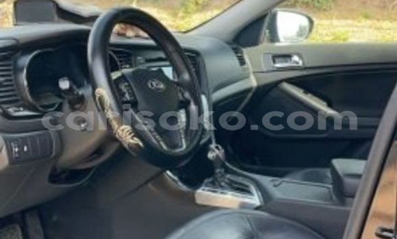 Acheter Occasion Voiture Kia K5 Noir à Kigali, Rwanda Acheter Occasion Voiture Kia K5 Noir à Kigali, Rwanda