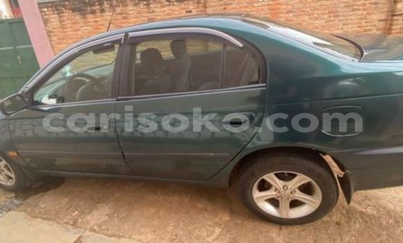 Acheter Occasion Voiture Toyota Avensis Vert à Kigali, Rwanda Acheter Occasion Voiture Toyota Avensis Vert à Kigali, Rwanda