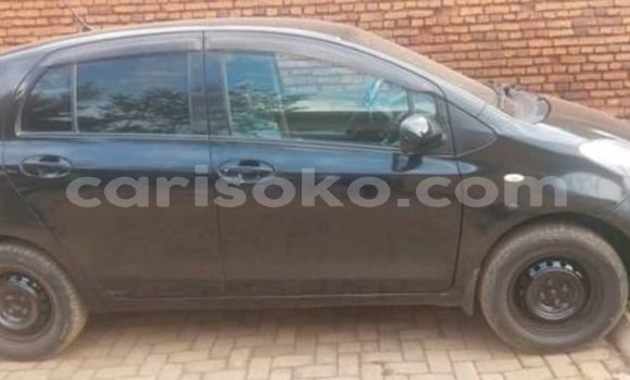 Acheter Occasion Voiture Toyota Vitz Noir à Kigali, Rwanda Acheter Occasion Voiture Toyota Vitz Noir à Kigali, Rwanda