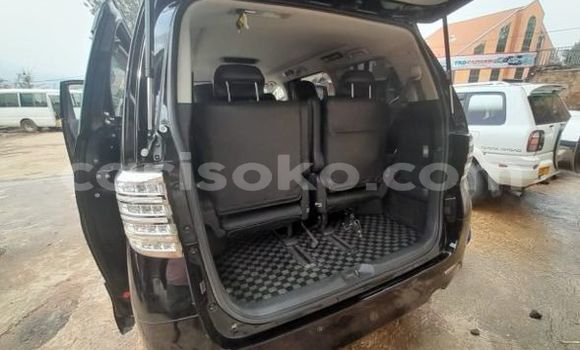 Acheter Occasion Voiture Toyota Alphard Noir à Kigali, Rwanda Acheter Occasion Voiture Toyota Alphard Noir à Kigali, Rwanda